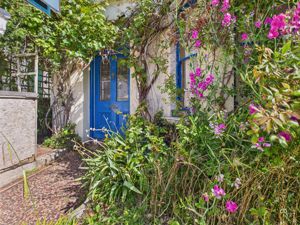 Photo 11- click for photo gallery